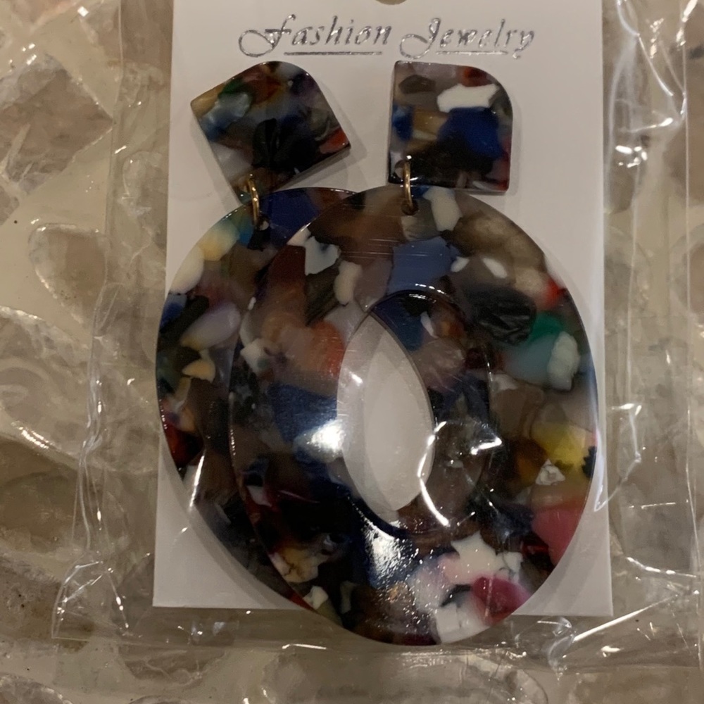 Colorful acrylic earrings-9 pairs for $10.00 - Picture 3 of 9